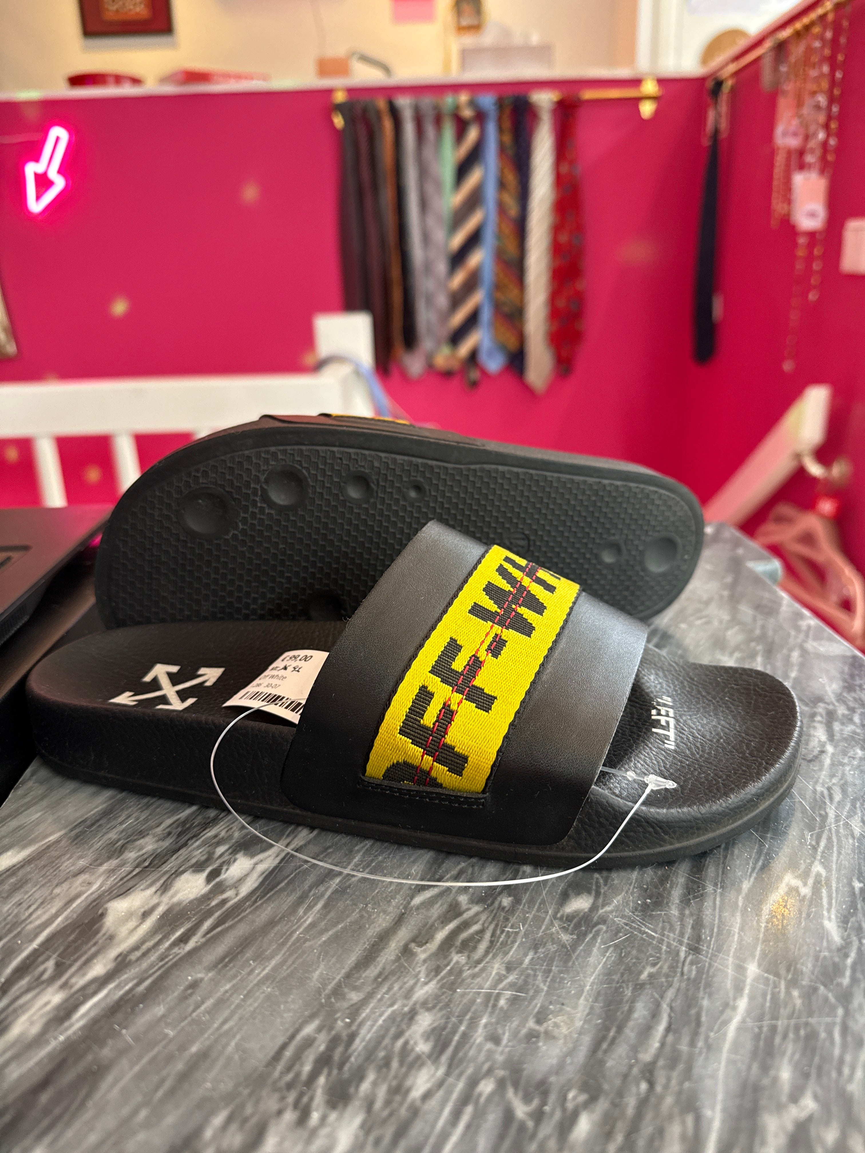 Off White slippers maat 41
