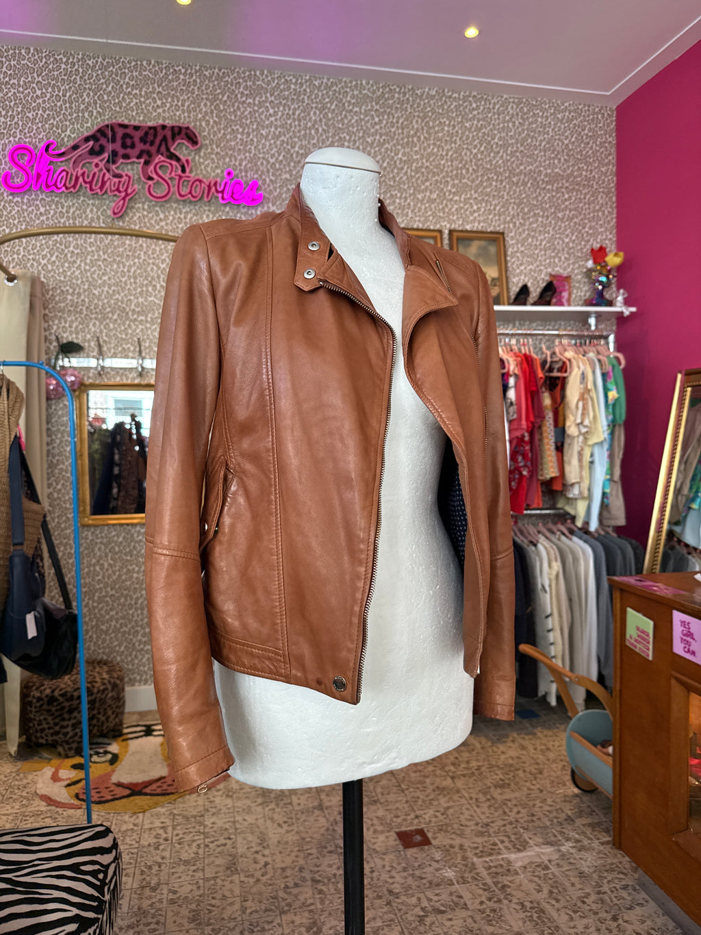 Massimo Dutti leren jas maat S
