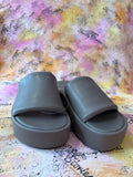 H&M plateau slippers maat 37