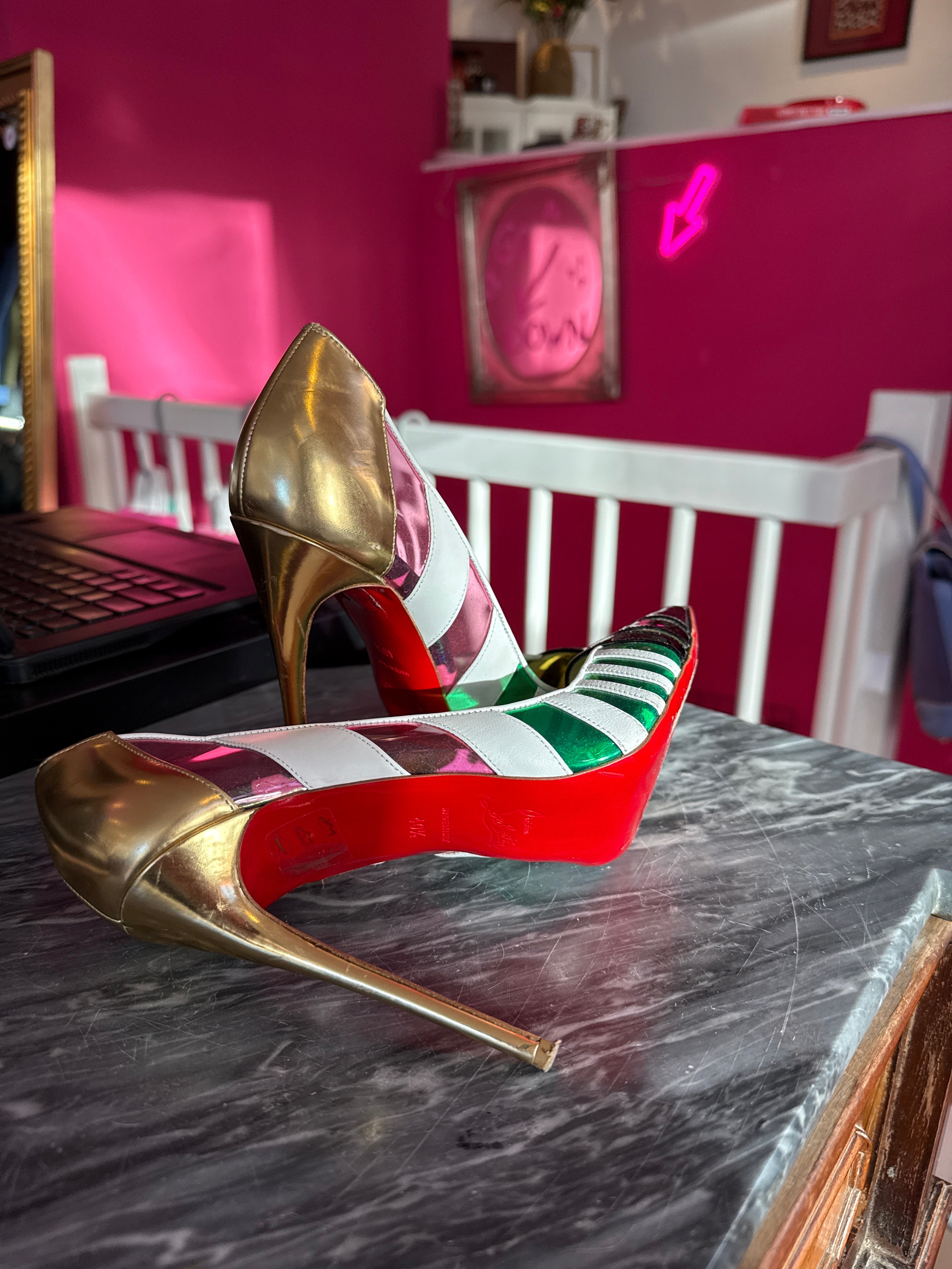 Christian Louboutin maat 40,5