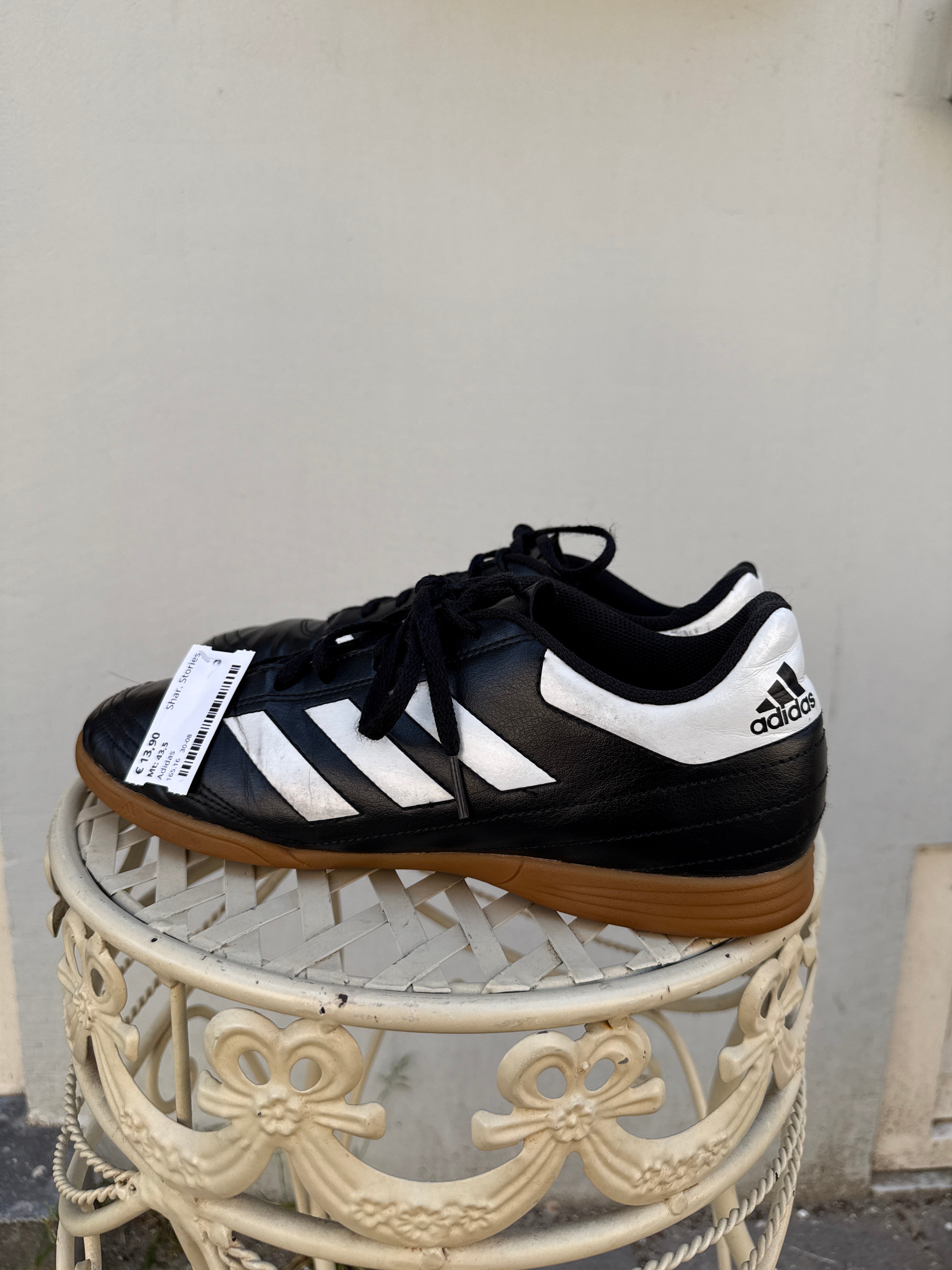 Adidas zaalvoetbal sneakers maat 43,5