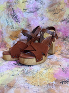 Cypres hakken suede en hout maat 38