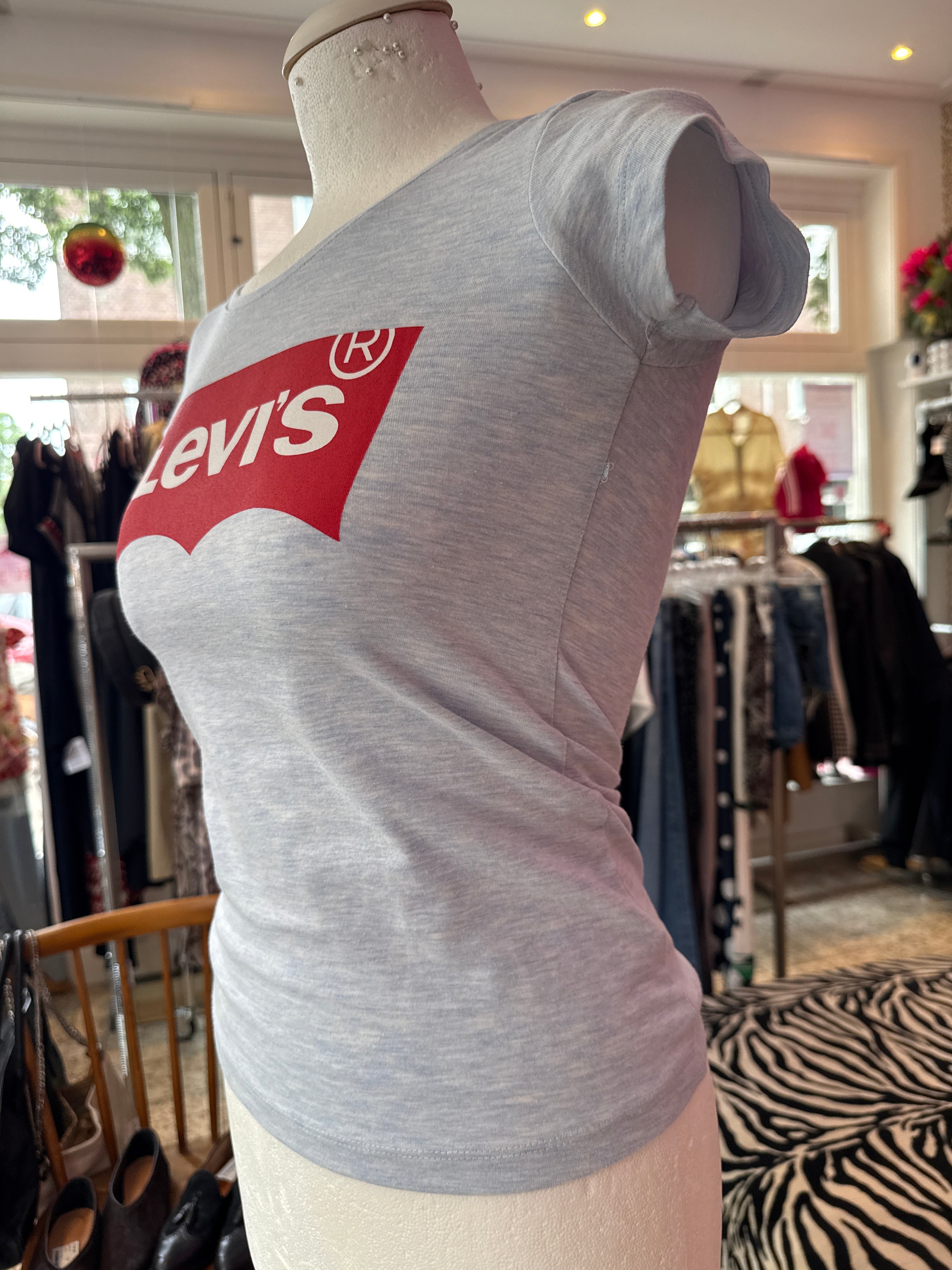 LEVI’s t-shirt maat S