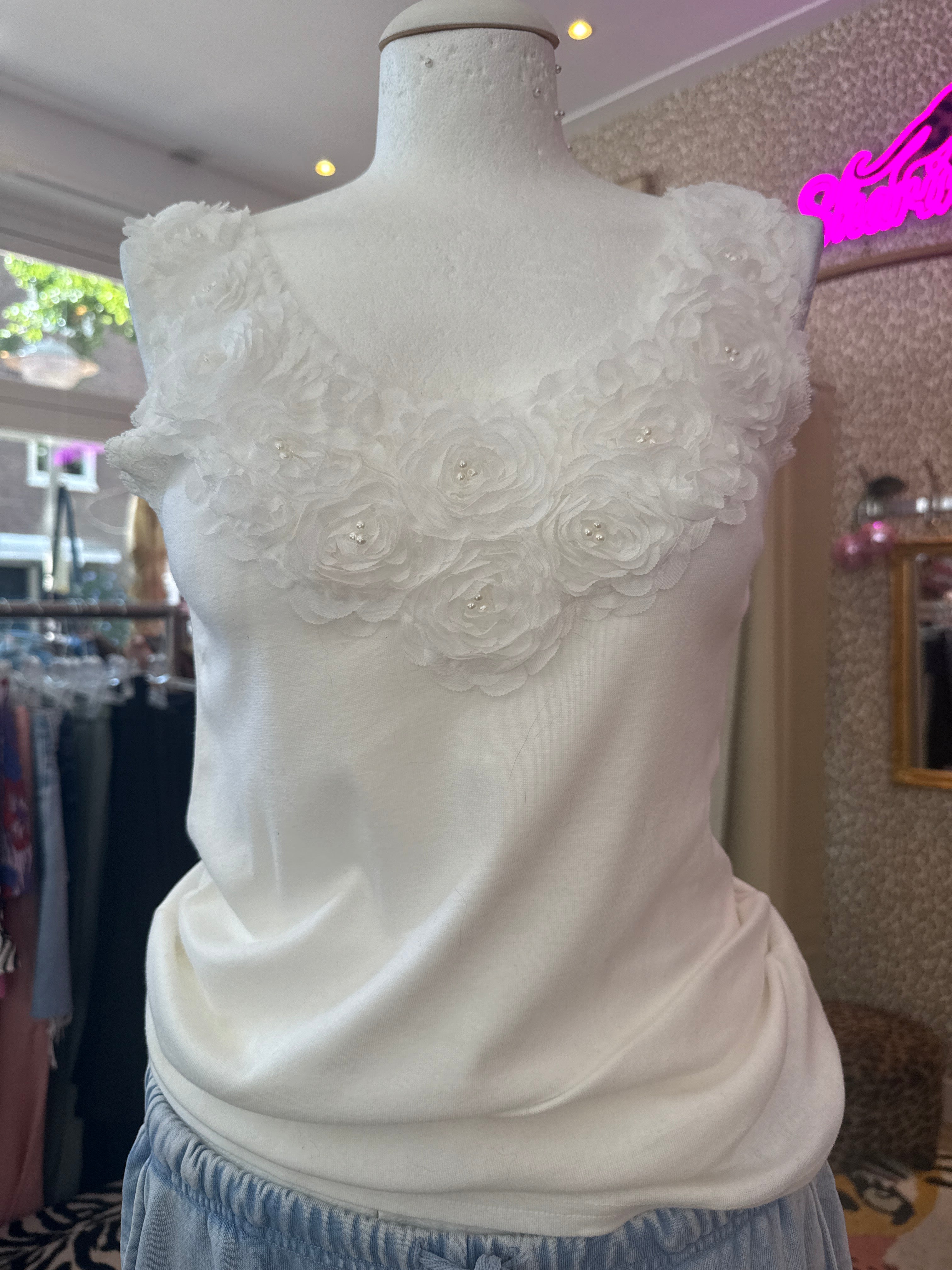 Vintage top met rozen op de borst / maat L