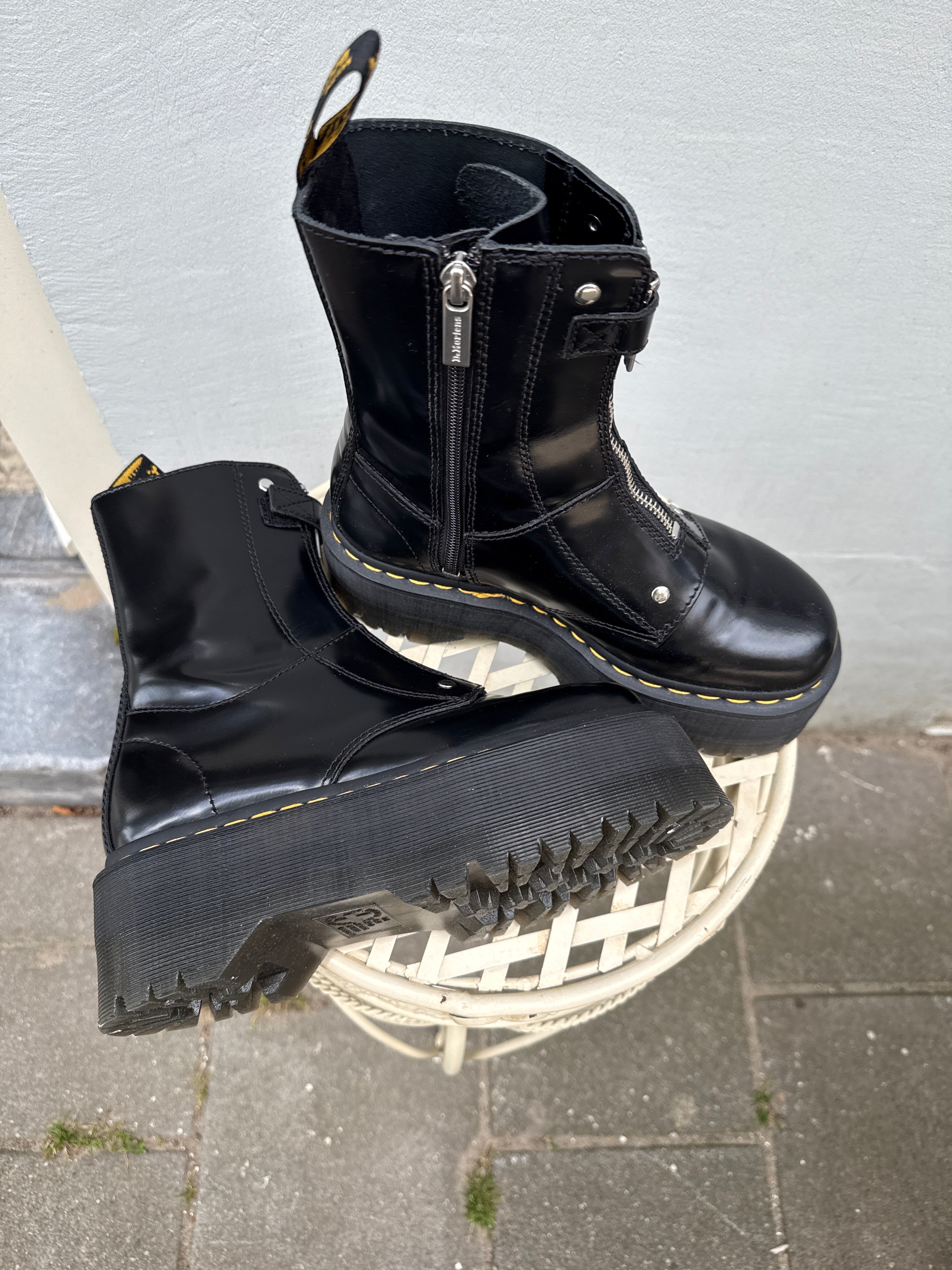 Dr. Martens maat 37