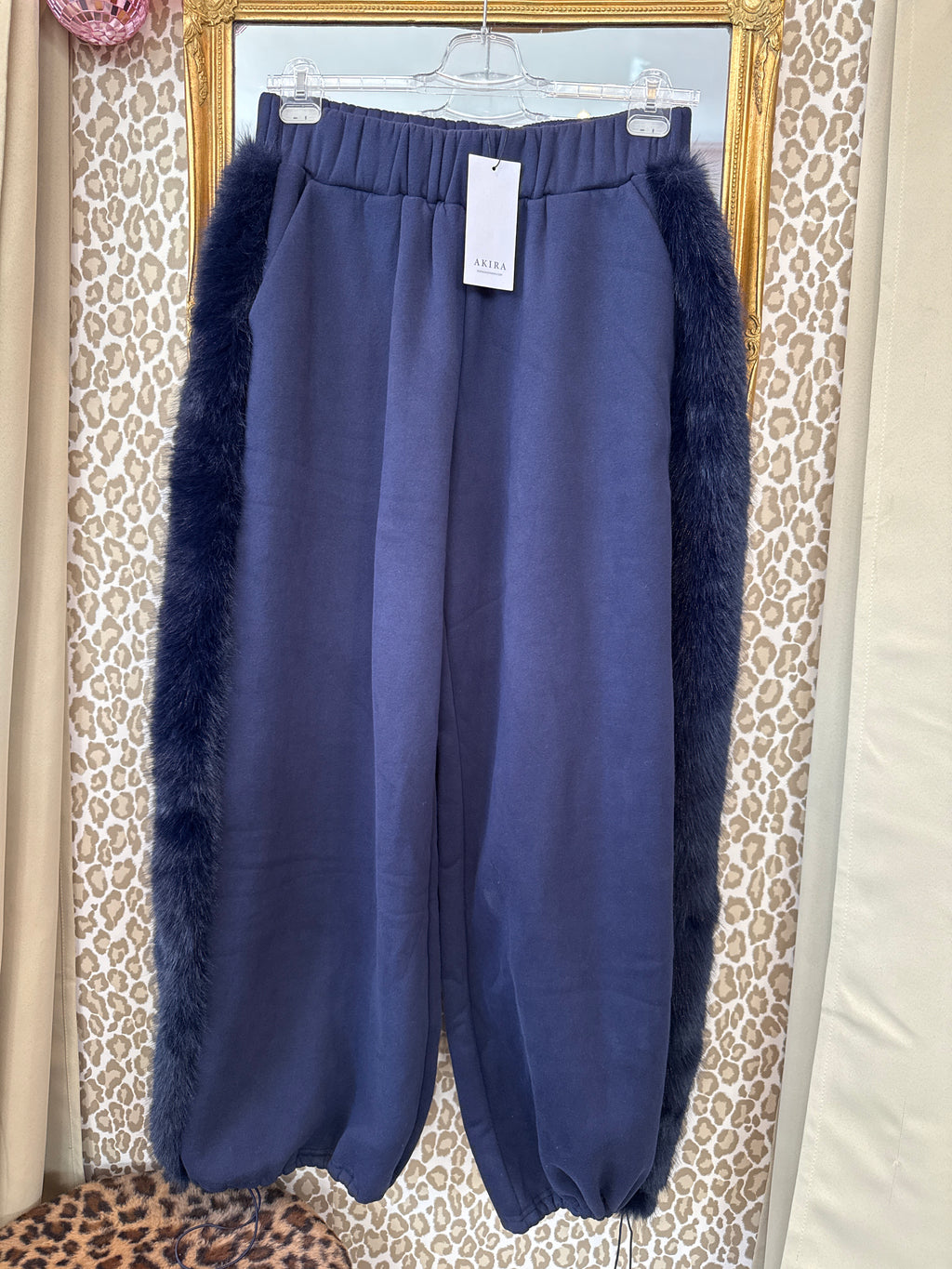 Akira joggingbroek maat L