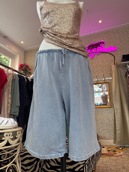 ARKET shorts maat M / jogging materiaal / oversized