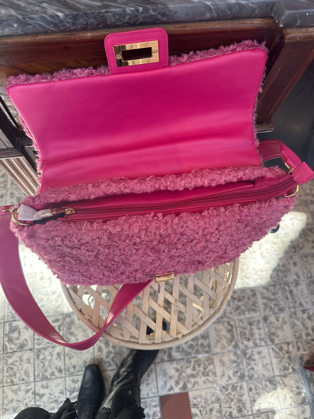 Furry bag (nieuw)
