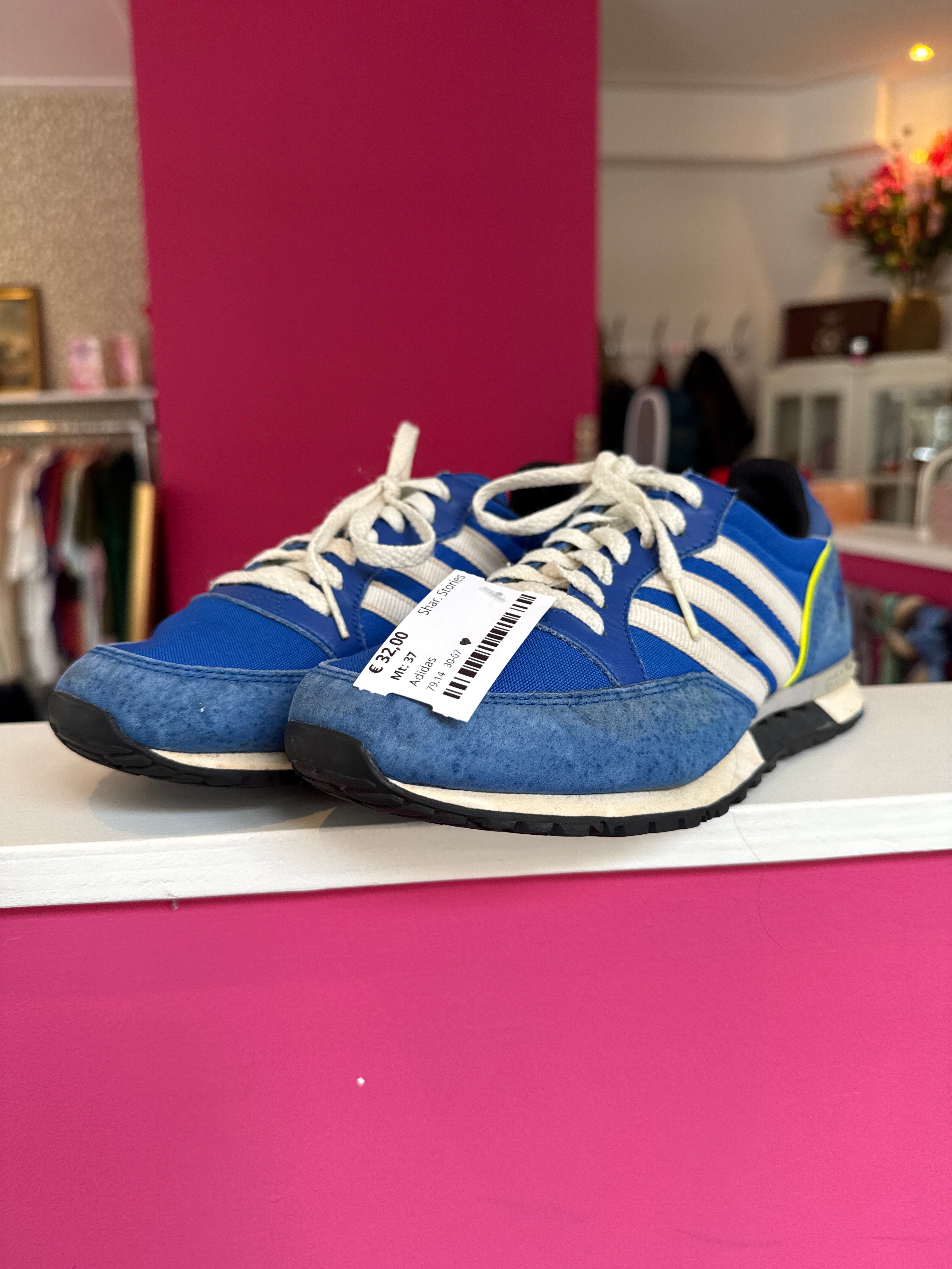 Adidas sneakers maat 37