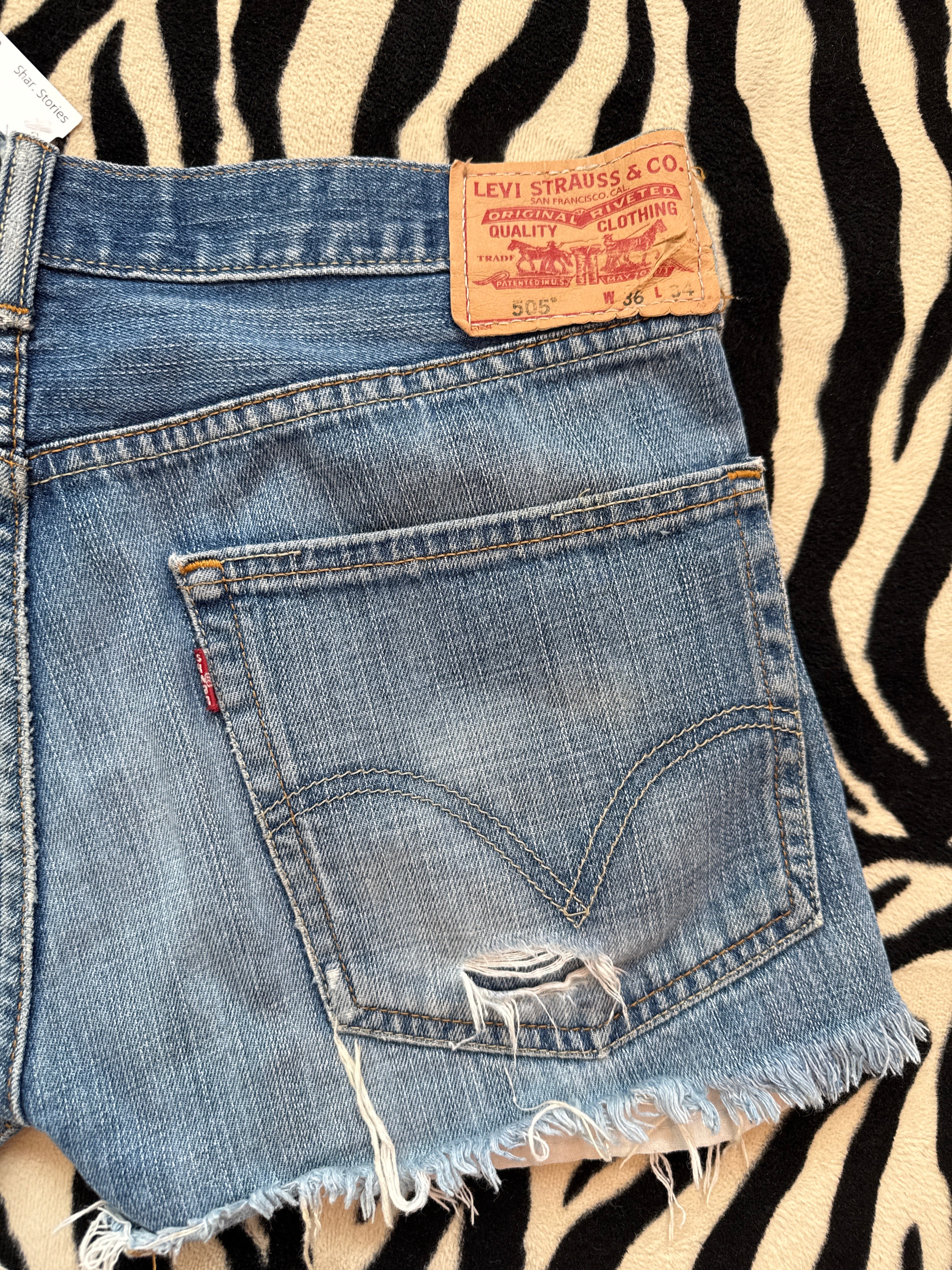 LEVI’s shorts maat XS/S