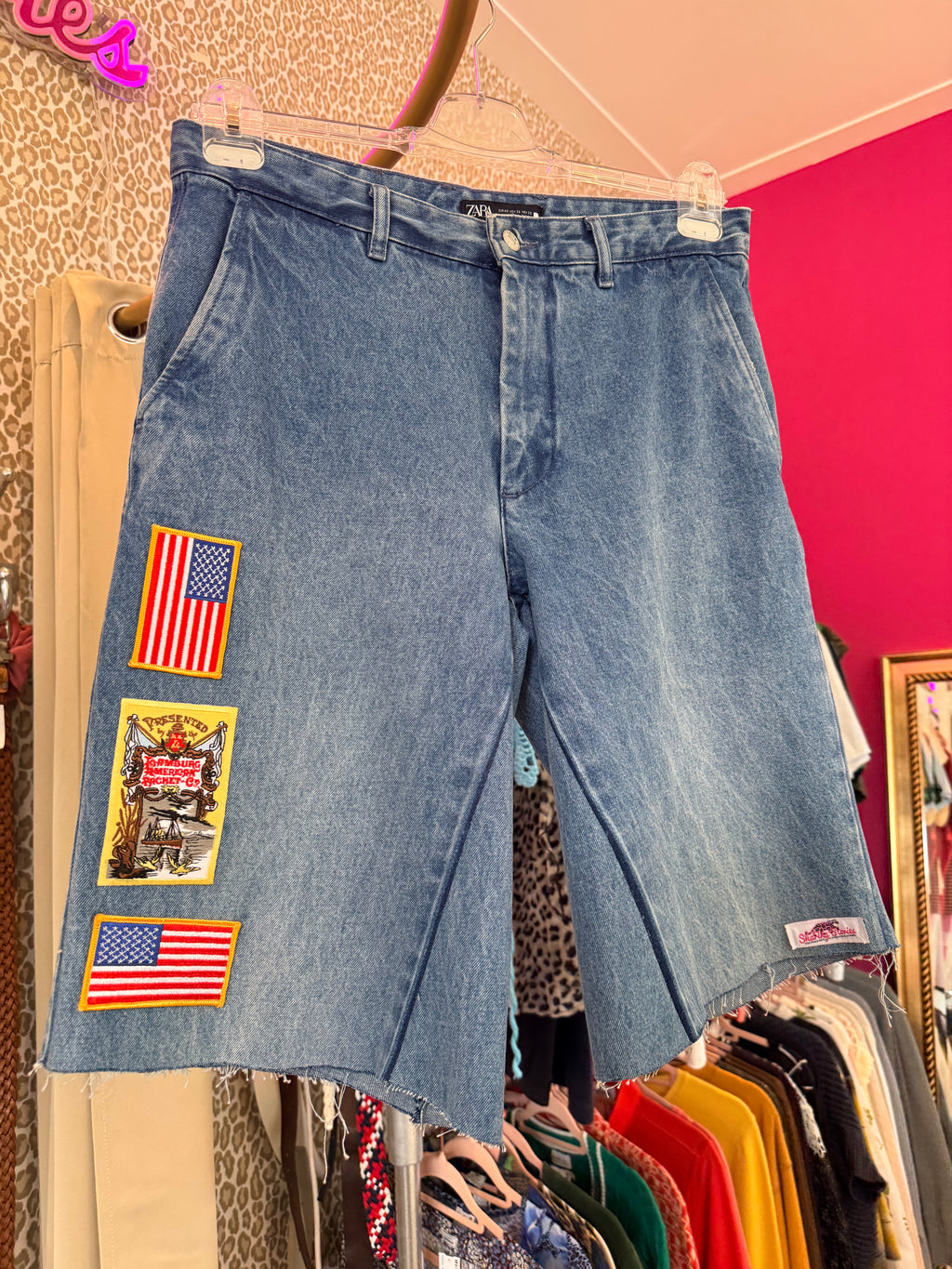 Upcycled Jorts met patches maat L / EU size 42