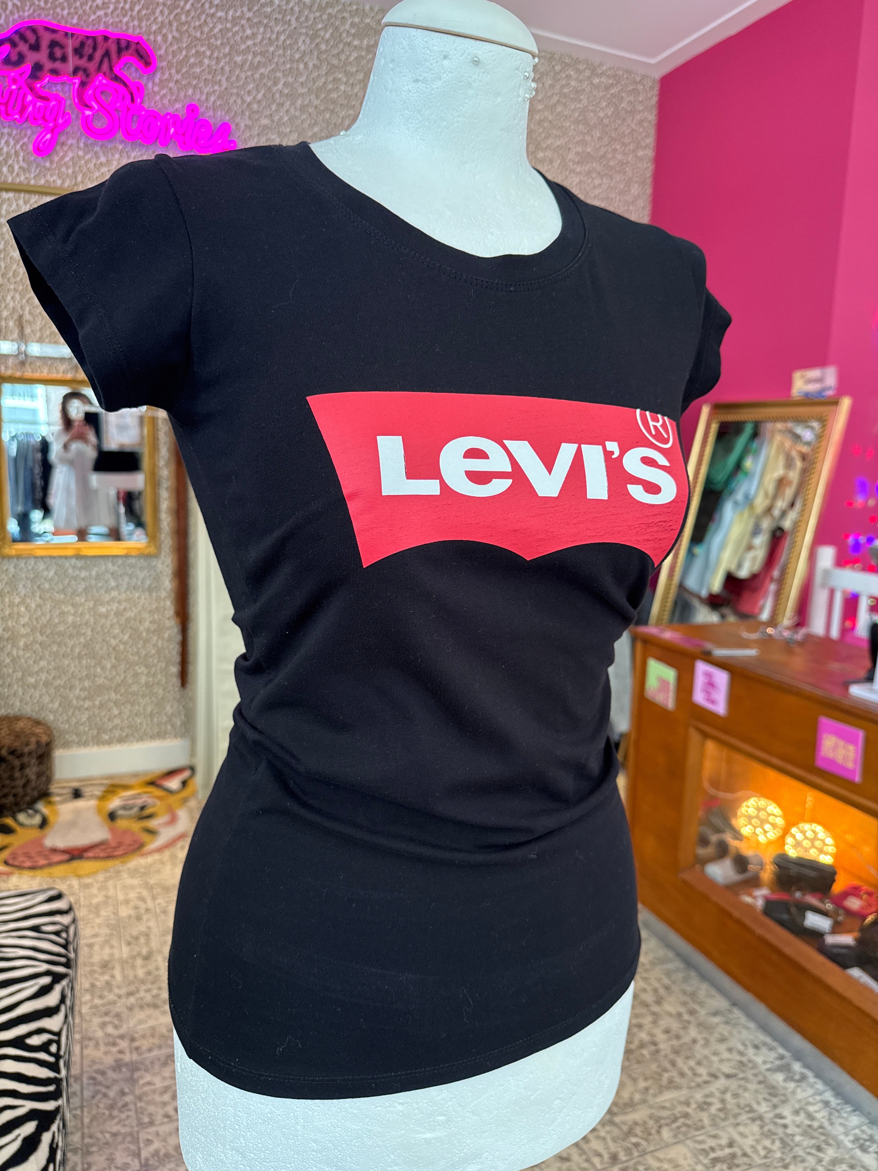 LEVI’s t-shirt maat S