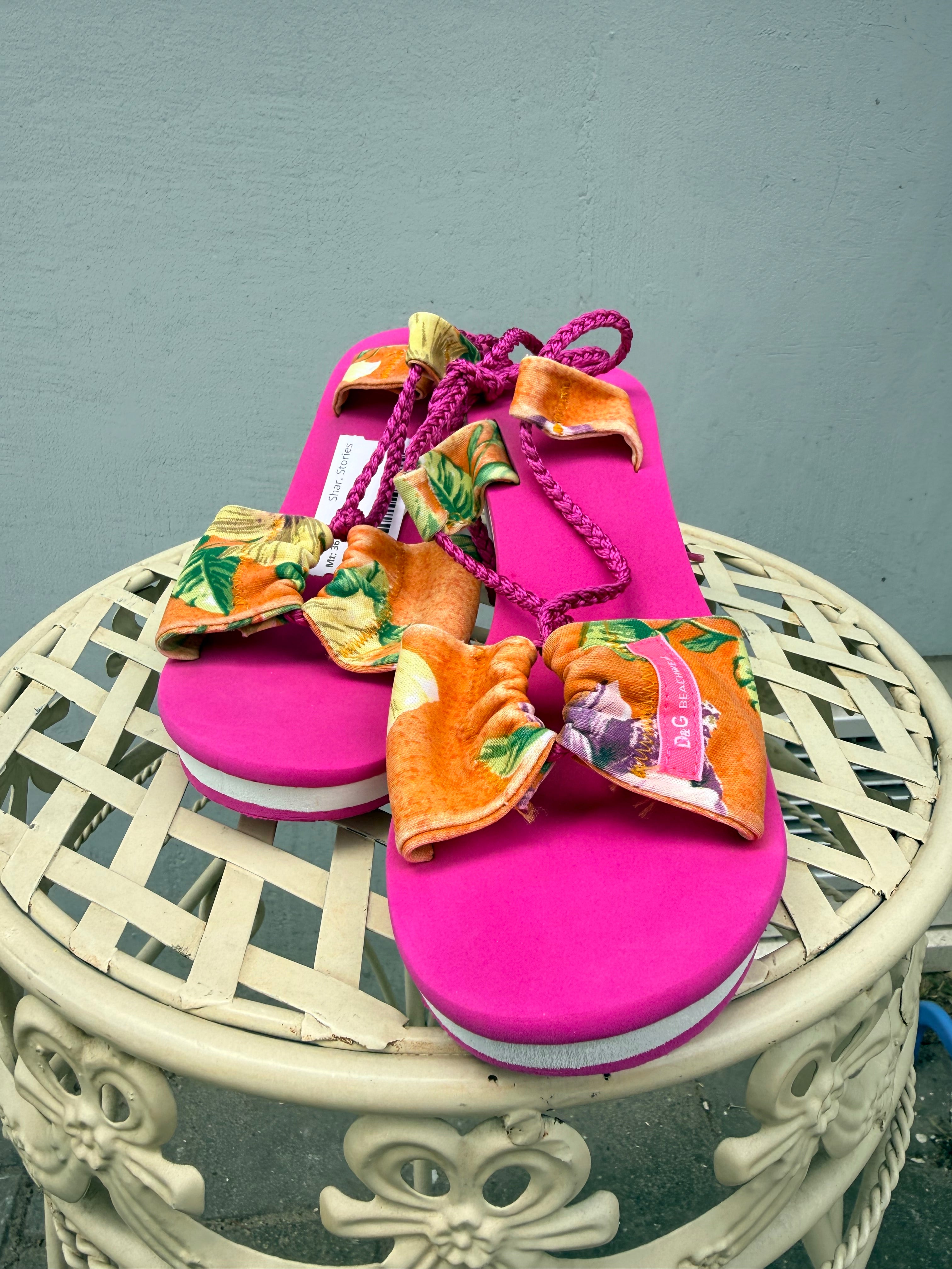 D&G sleehakken Beachwear maat 36