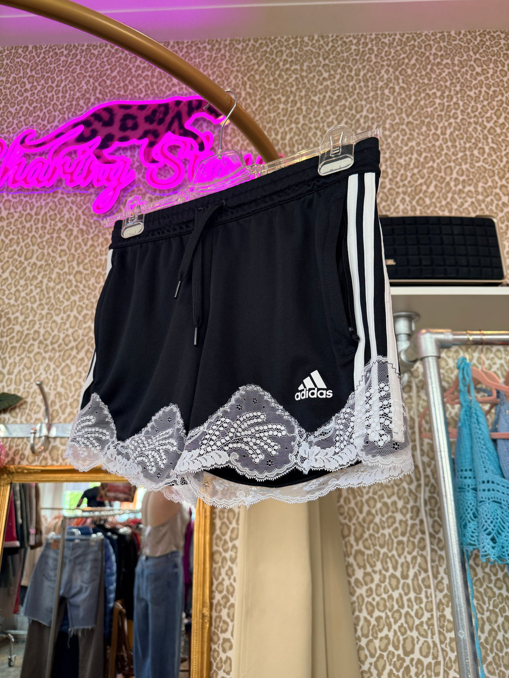 Up-cycle Adidas & Lace short maat XS