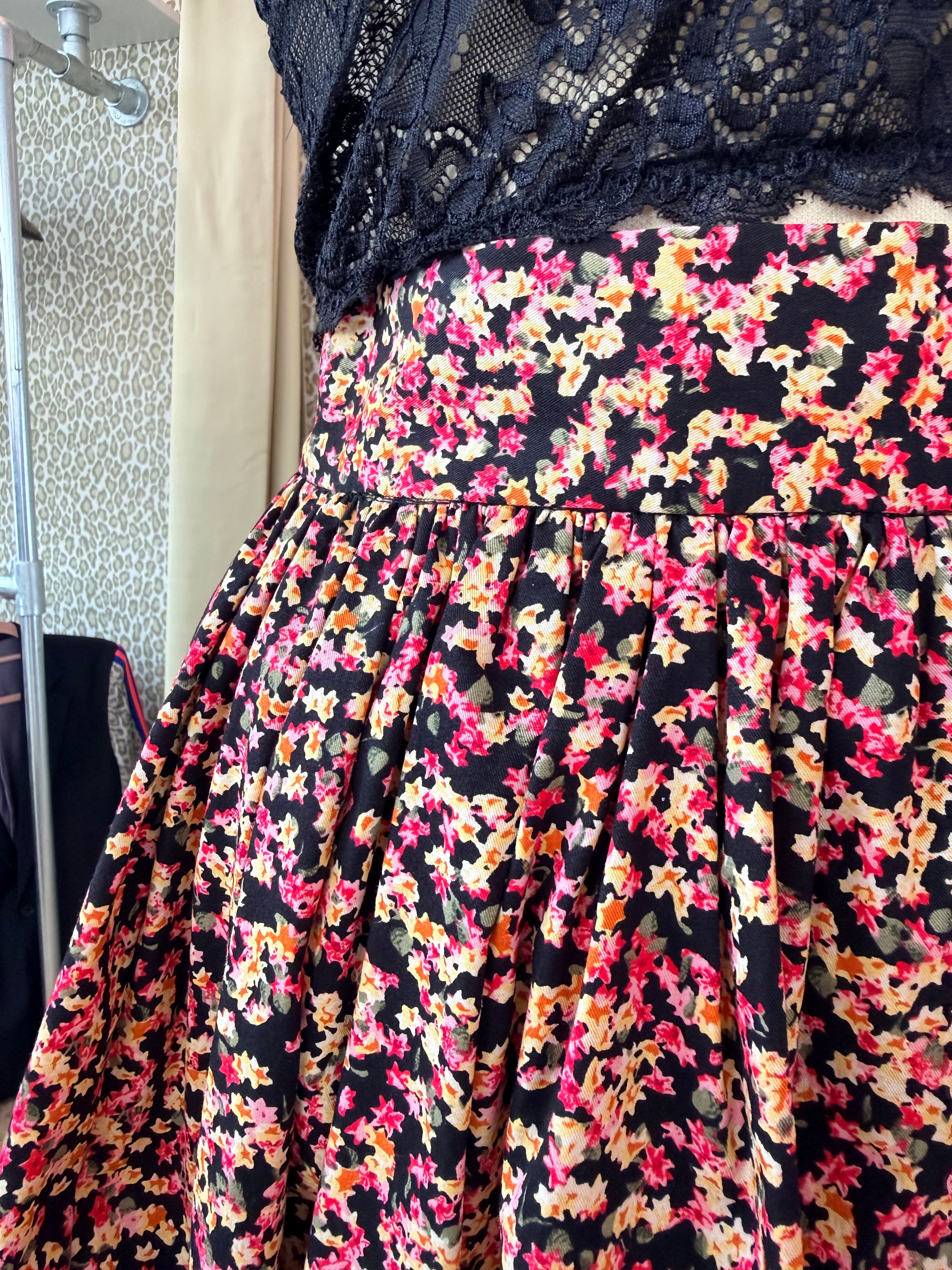 H&M rok maat M