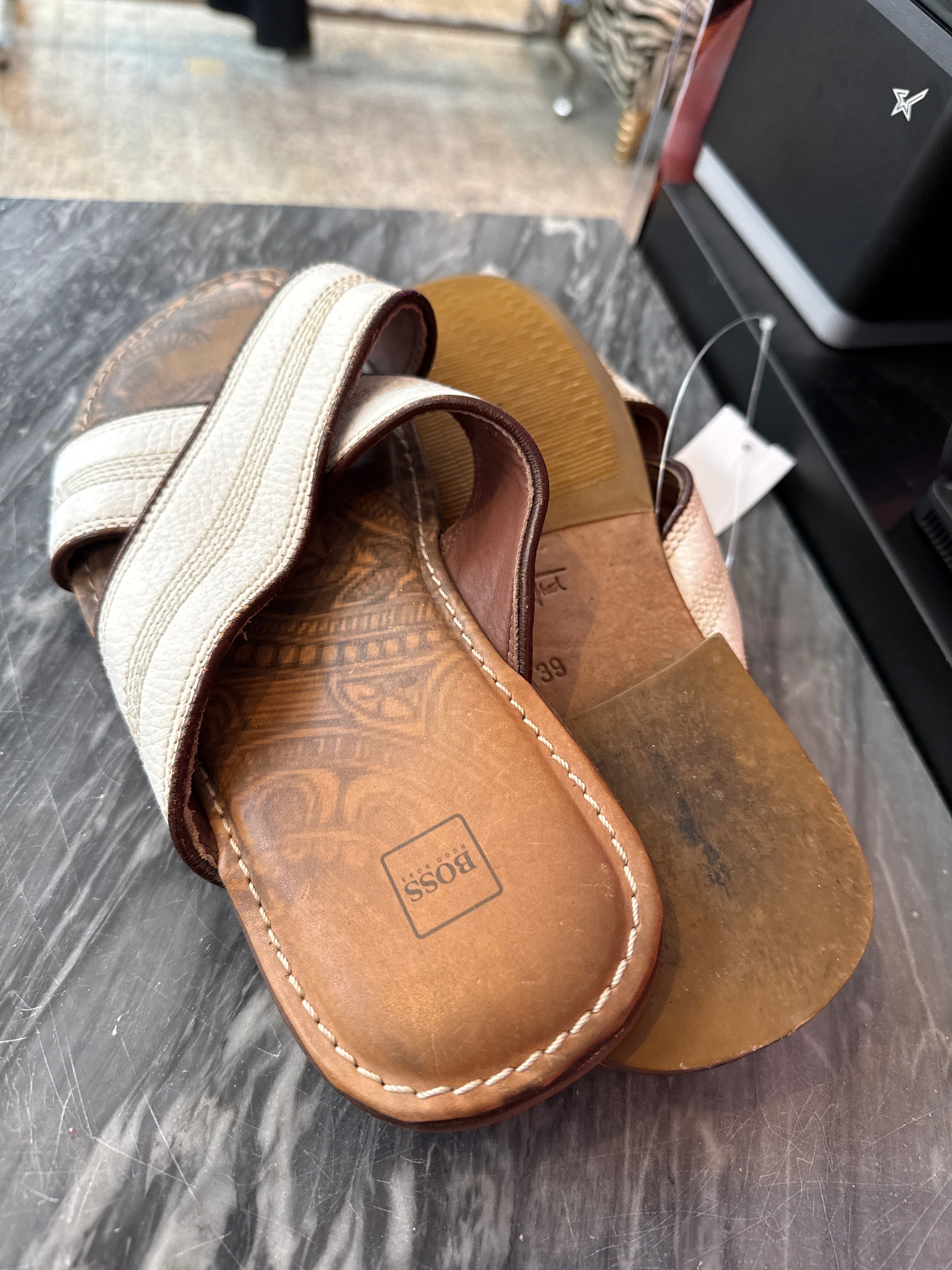 Hugo Boss slippers maat 39