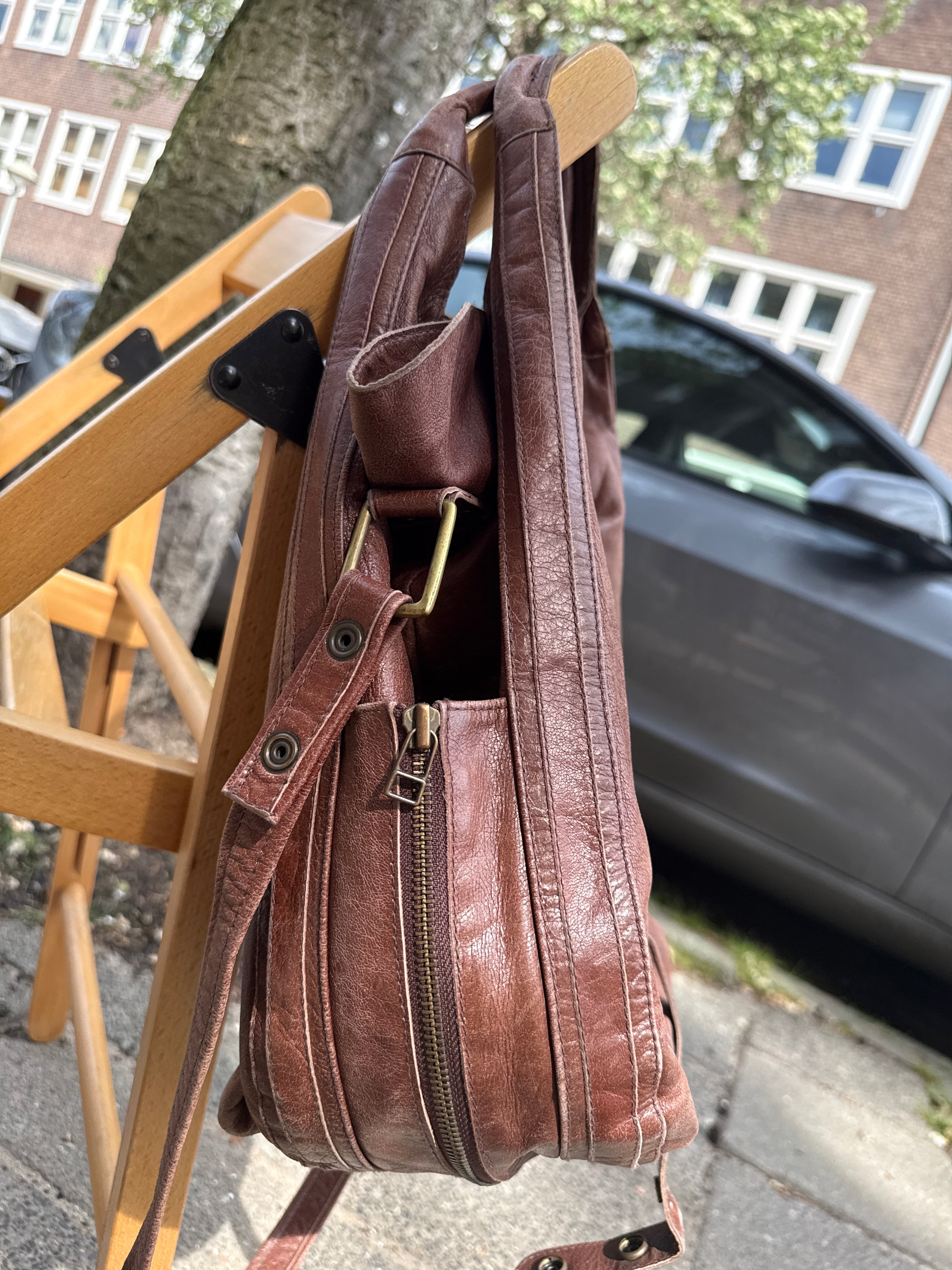 Chick on a mission tas