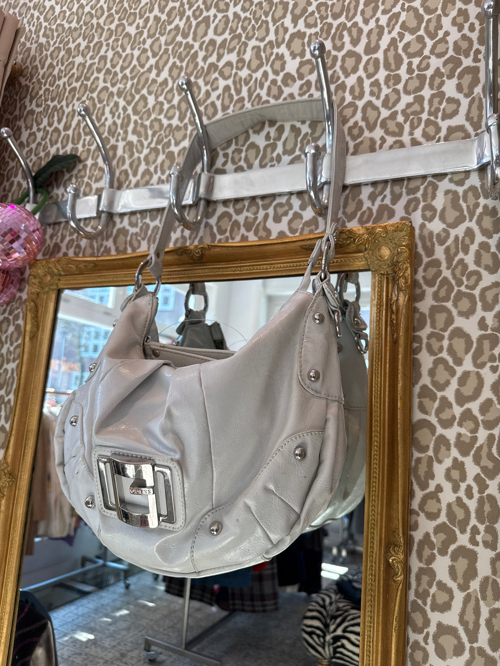 Guess tas