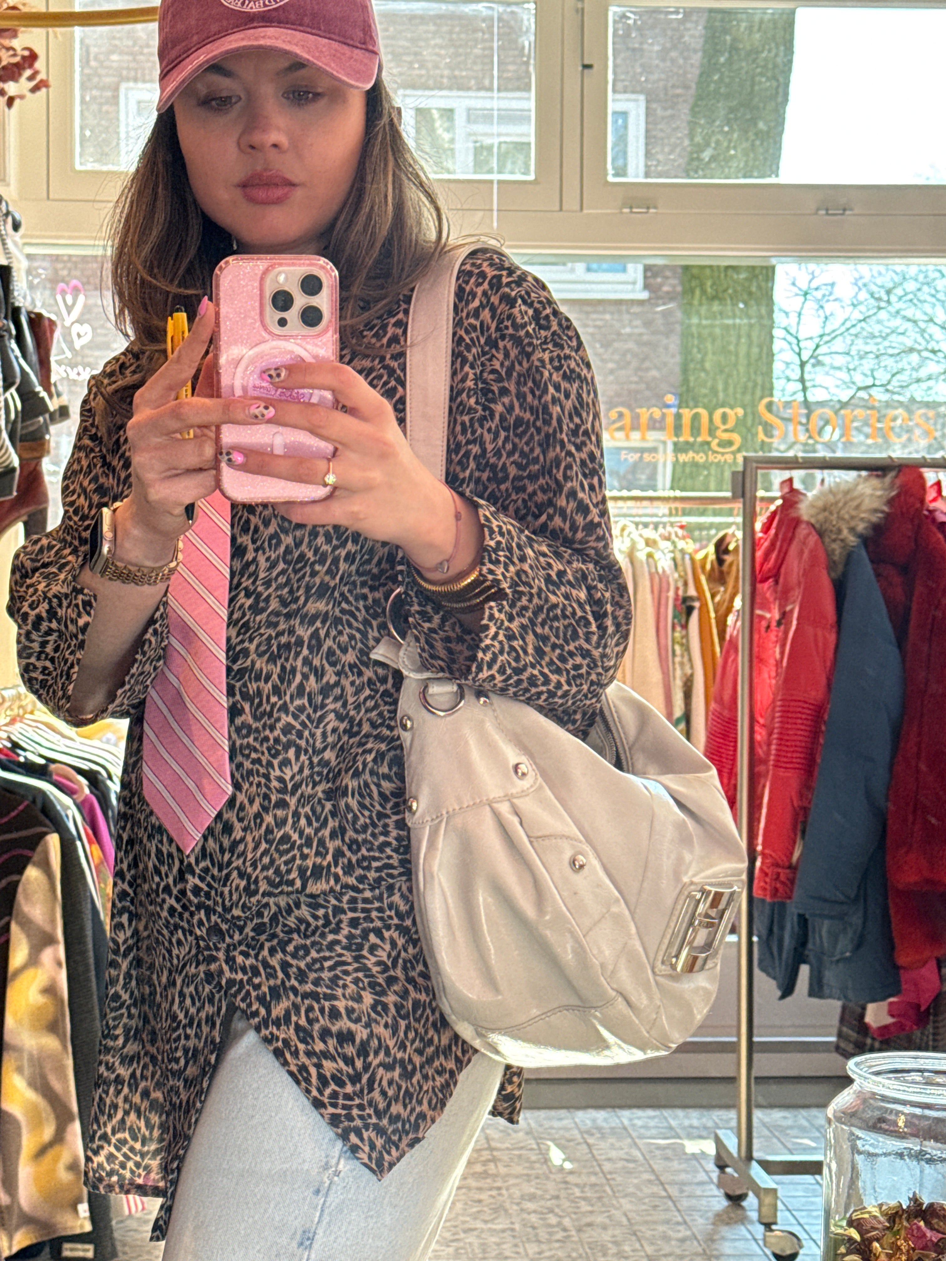 Guess tas