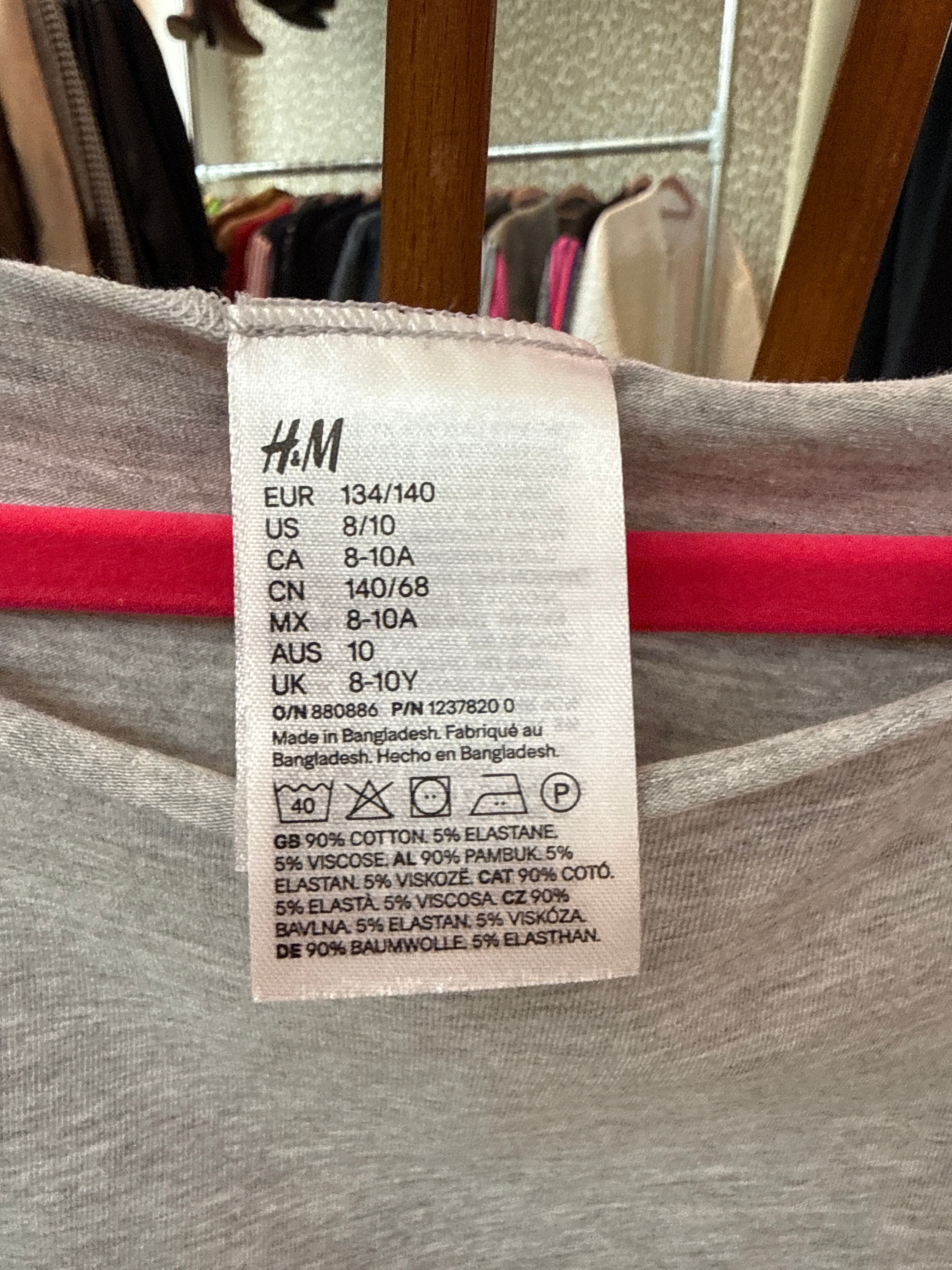 H&M shirt 8/9/10 jaar