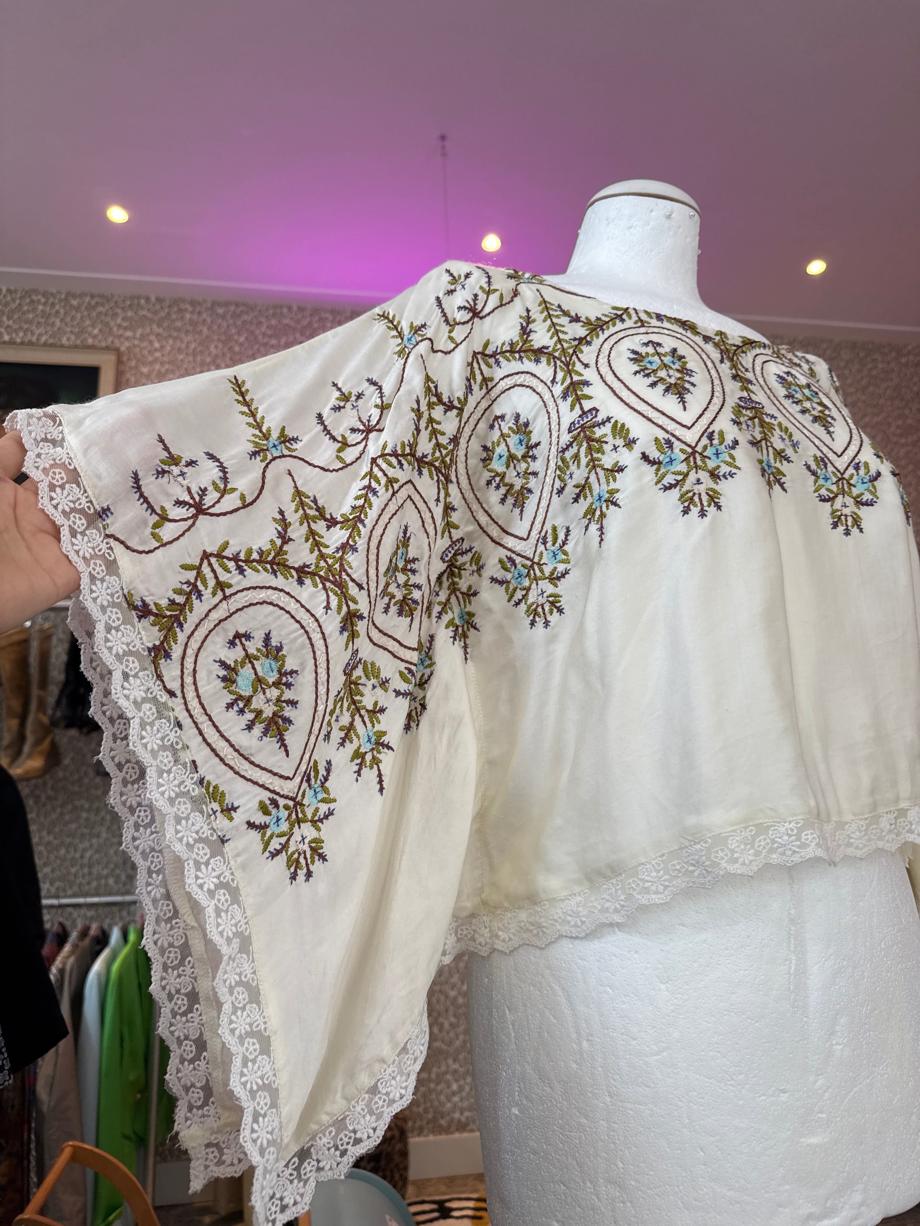 Zomerse top met kant / dramatische mouwen / maat XS/S