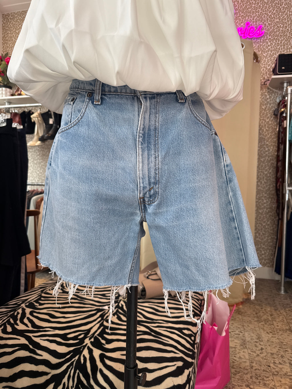 LEVI’s cropped jeans/  maat XL