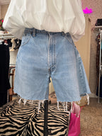 LEVI’s cropped jeans/  maat XL