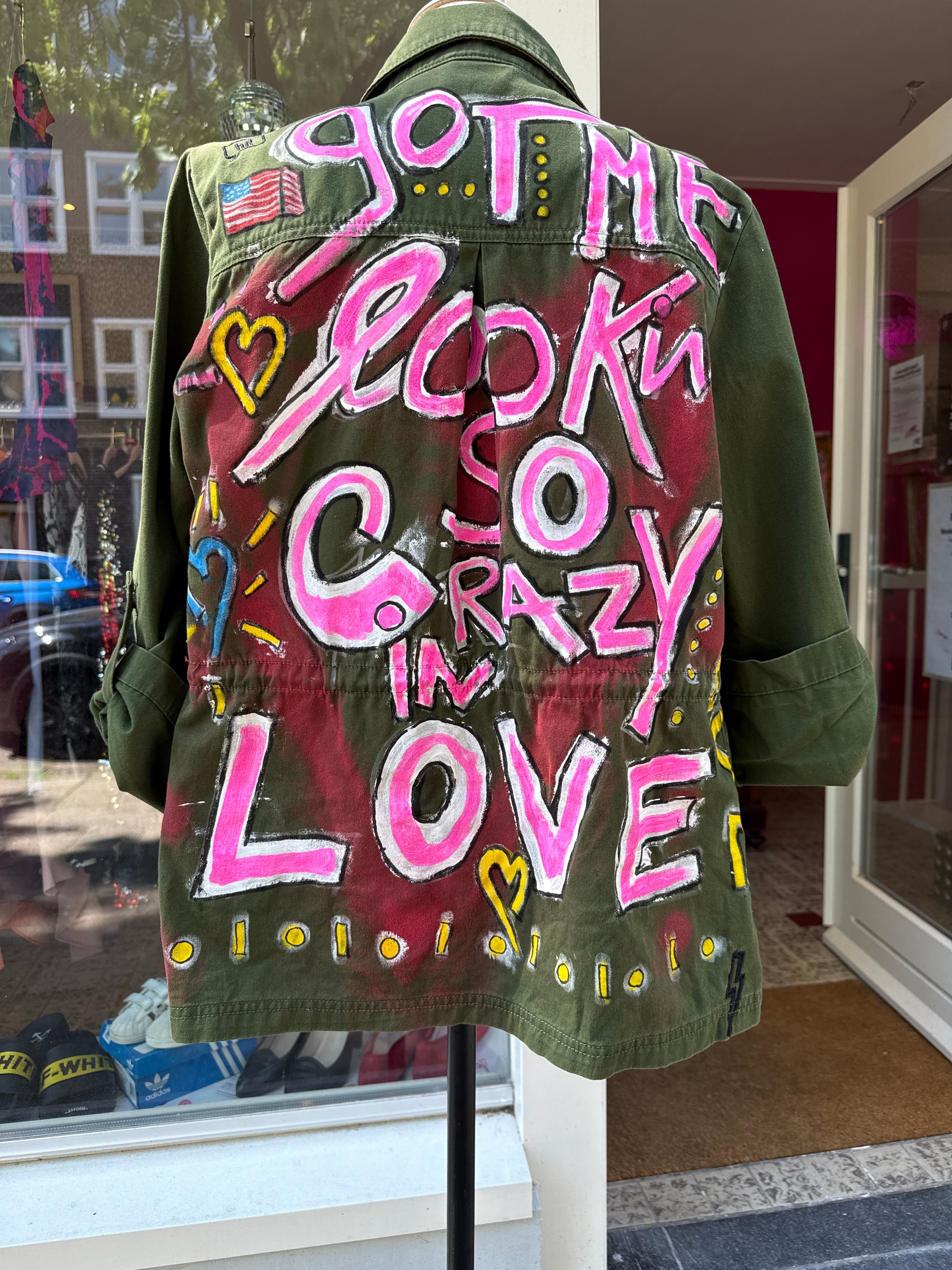 Got Me Looking So Crazy In Love jasje Upcycle maat L