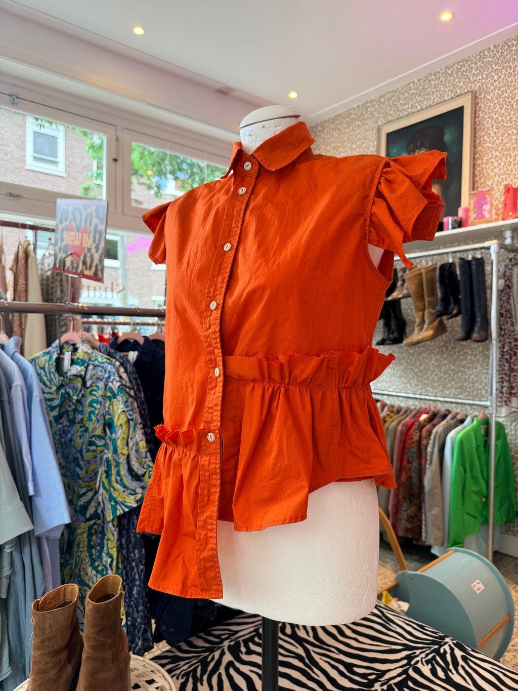 Upcycle shirt / made by Sharon / handmade / maat S/M / exclusief stropdas