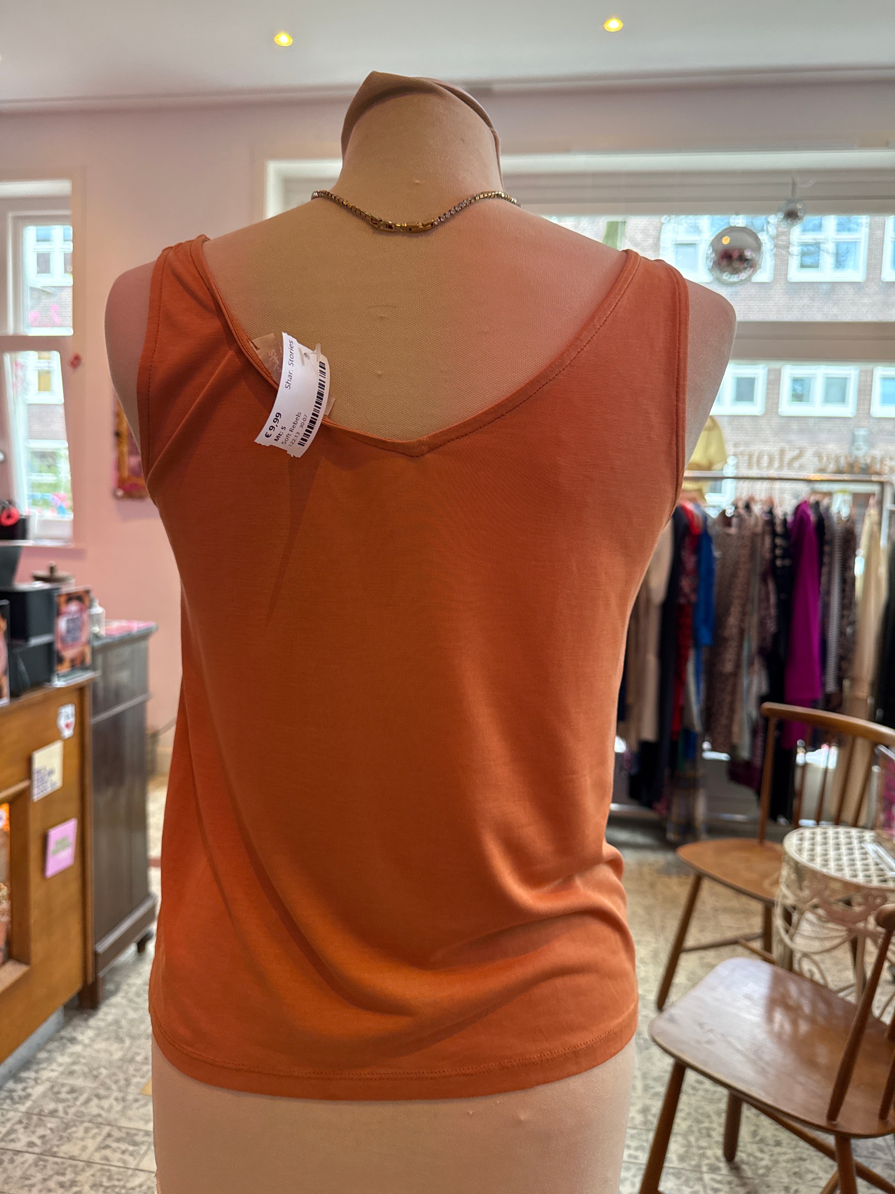 Soft Rebels top maat S