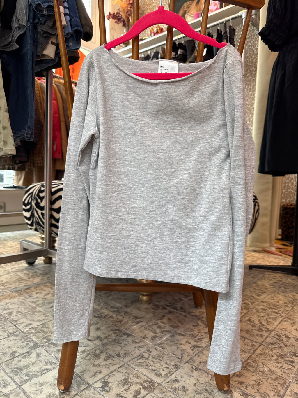 H&M shirt 8/9/10 jaar