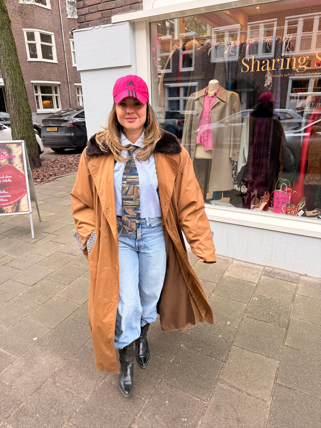 Upcycled Trenchcoat Brandnew x Sharing Stories maat L/XL