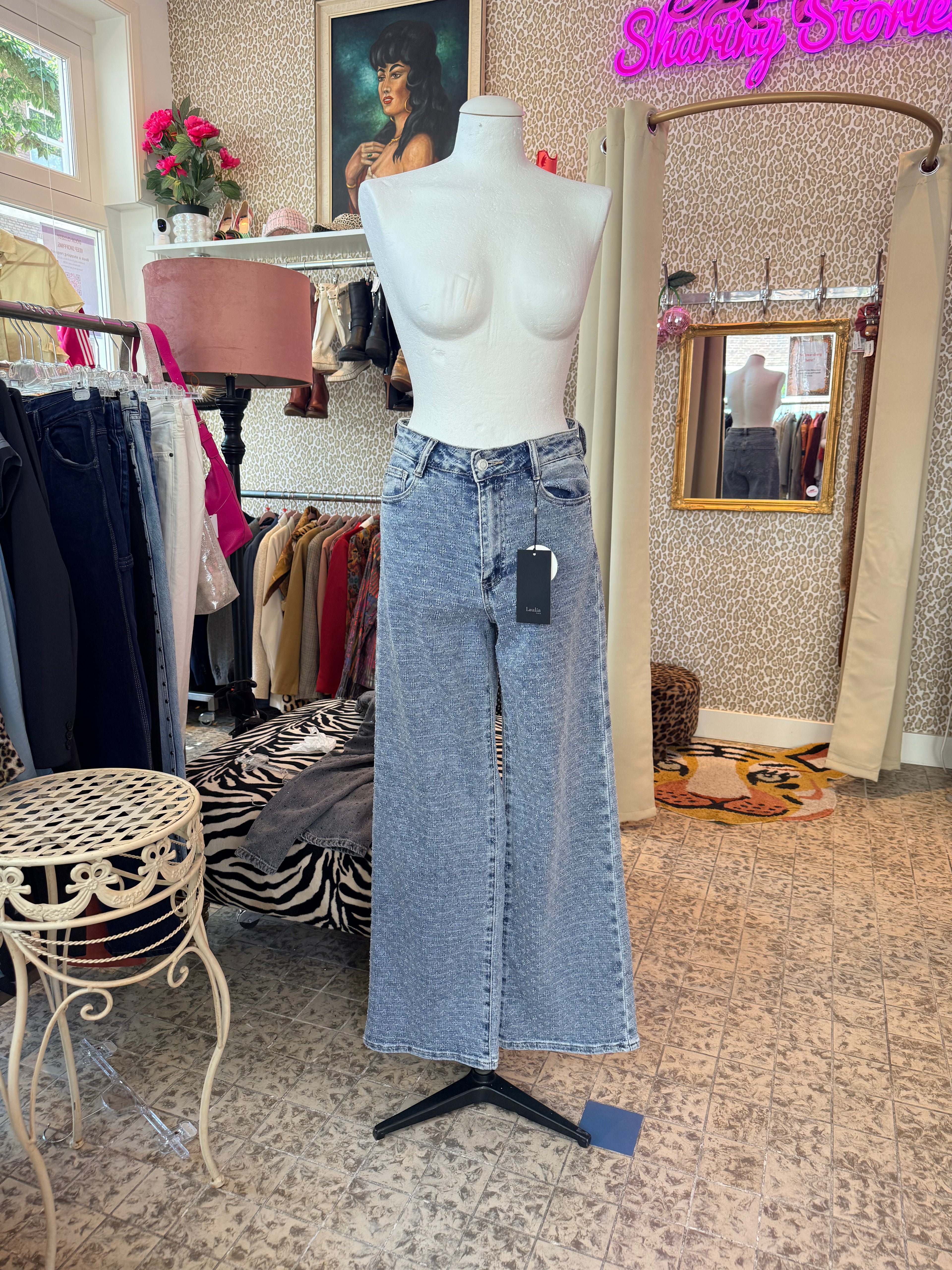 Laulia jeans maat L / EU size 40 (nieuw)