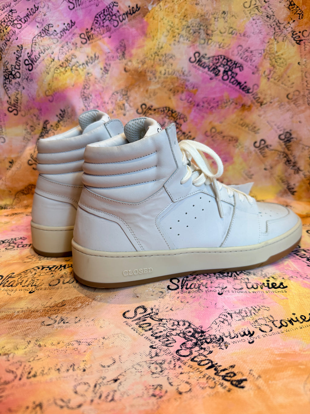 Closed sneakers maat 39