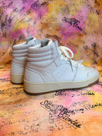 Closed sneakers maat 39