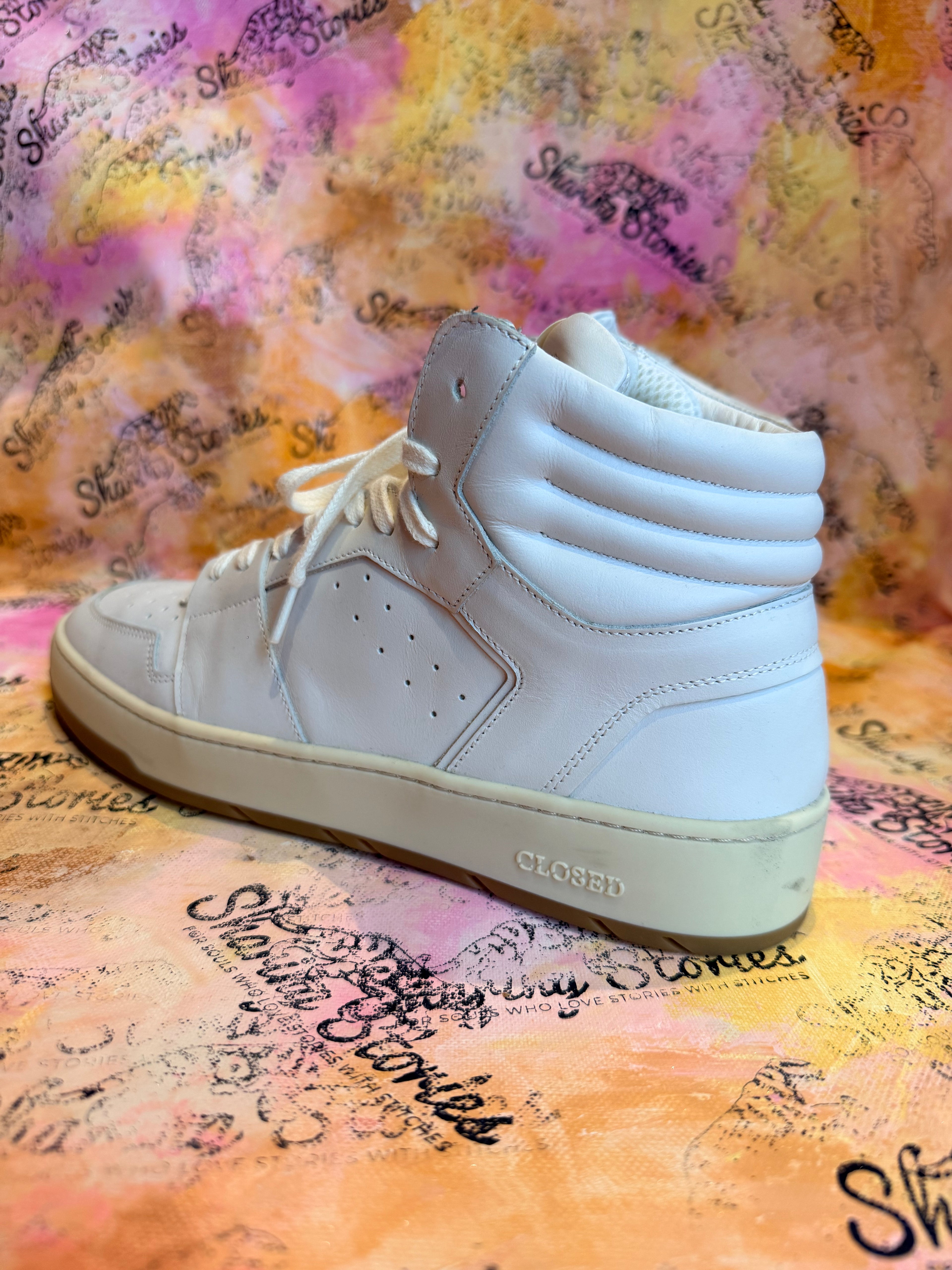 Closed sneakers maat 39