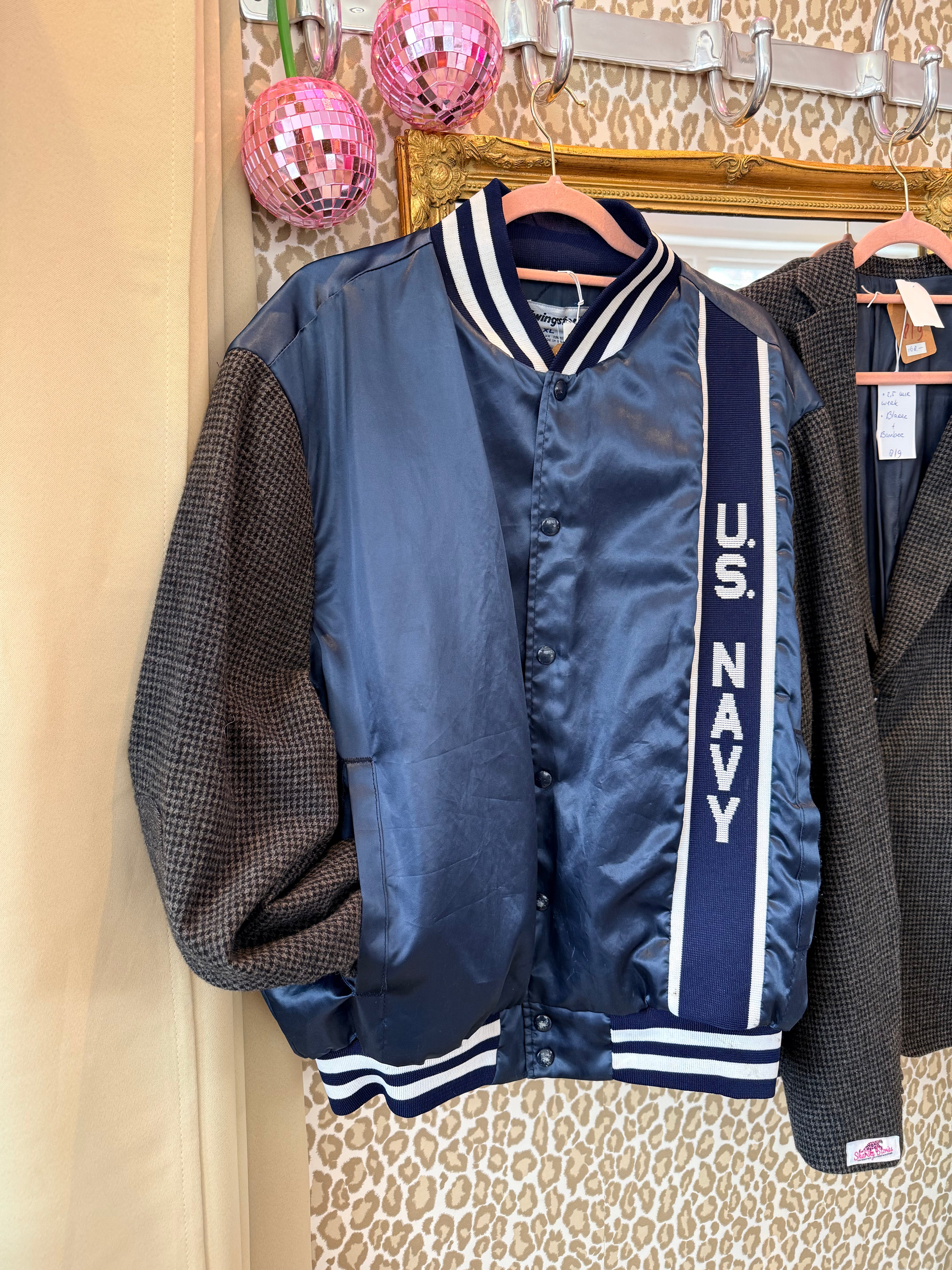 Upcycled blazer Brandnew x Sharing Stories maat L/XL