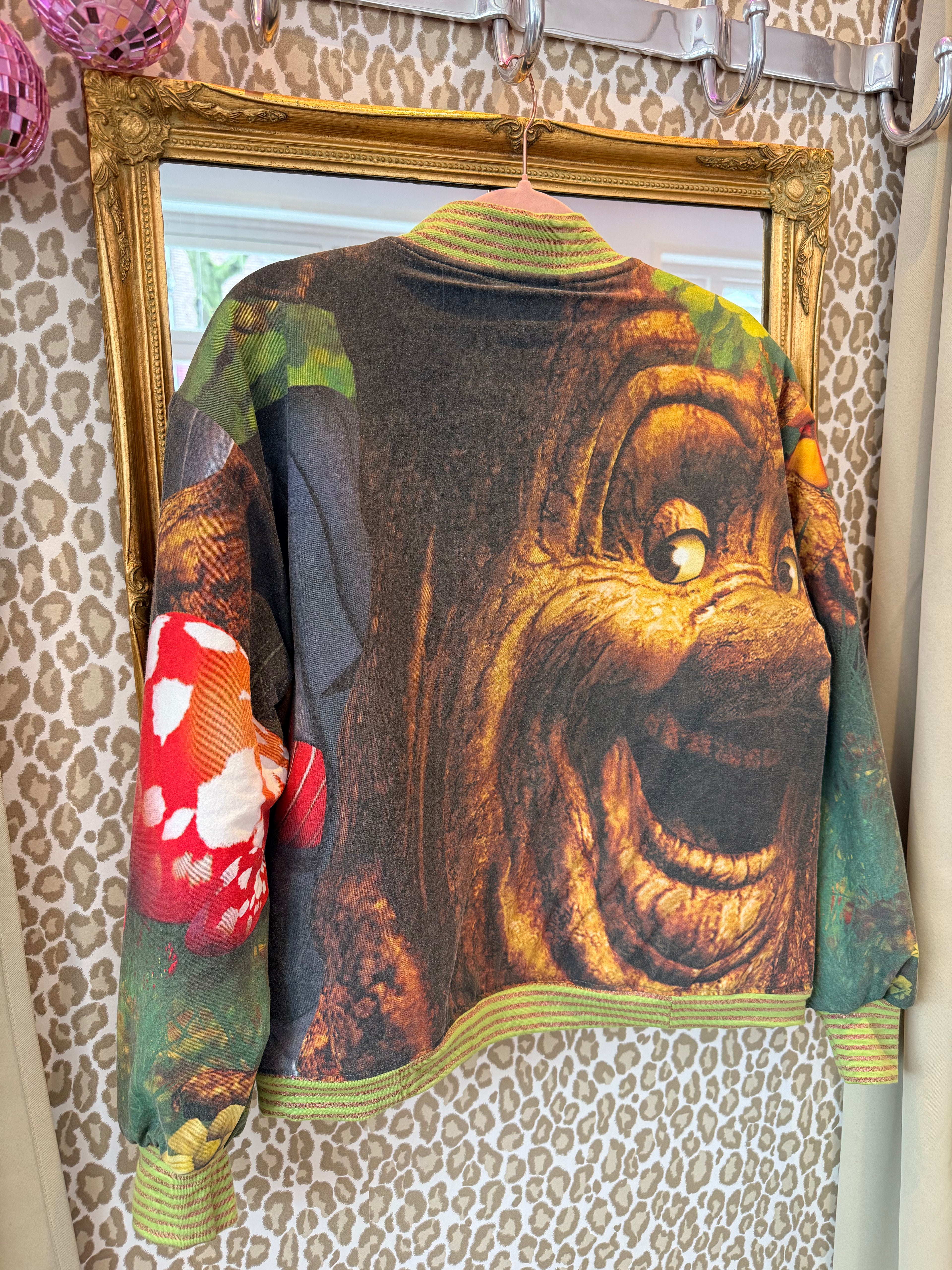 Handmade bomber by Upspul