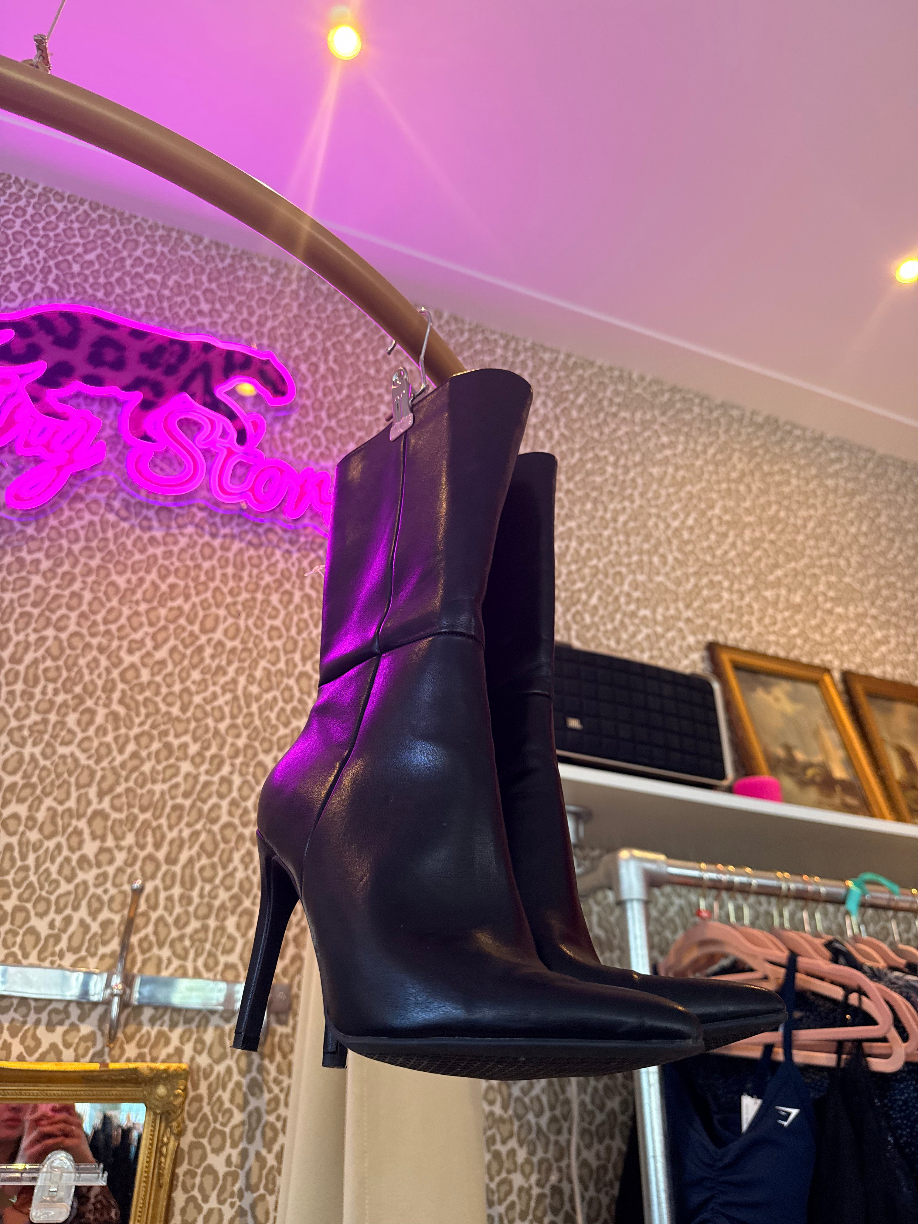 Faux leather maat 39
