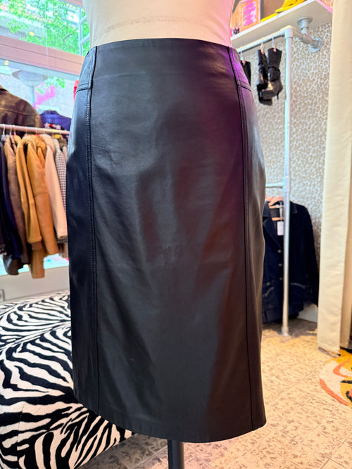 Closed rok maat S
