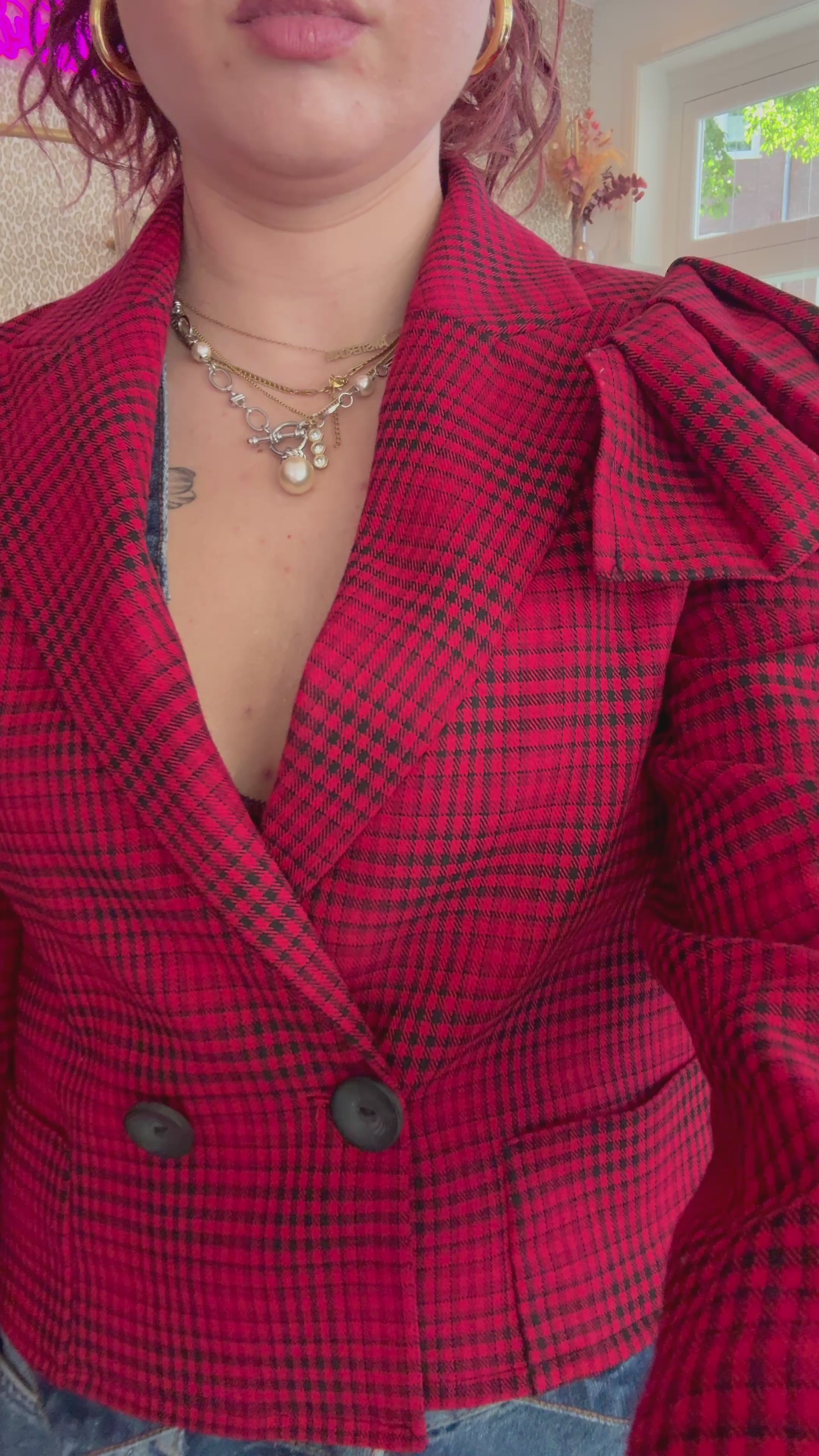 Up-cycled by Sharon - cropped blazer met ruffles maat S